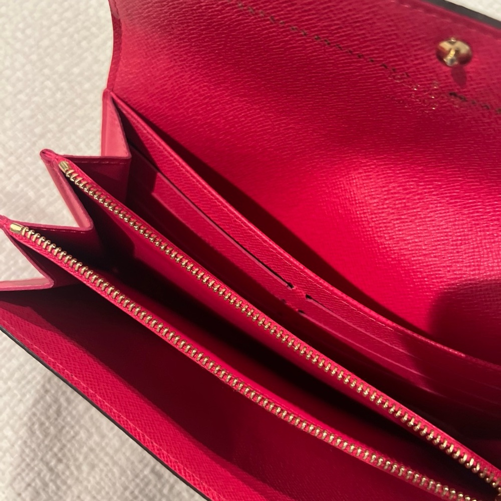 Louis Vuitton Pink Women's wallet very good condition